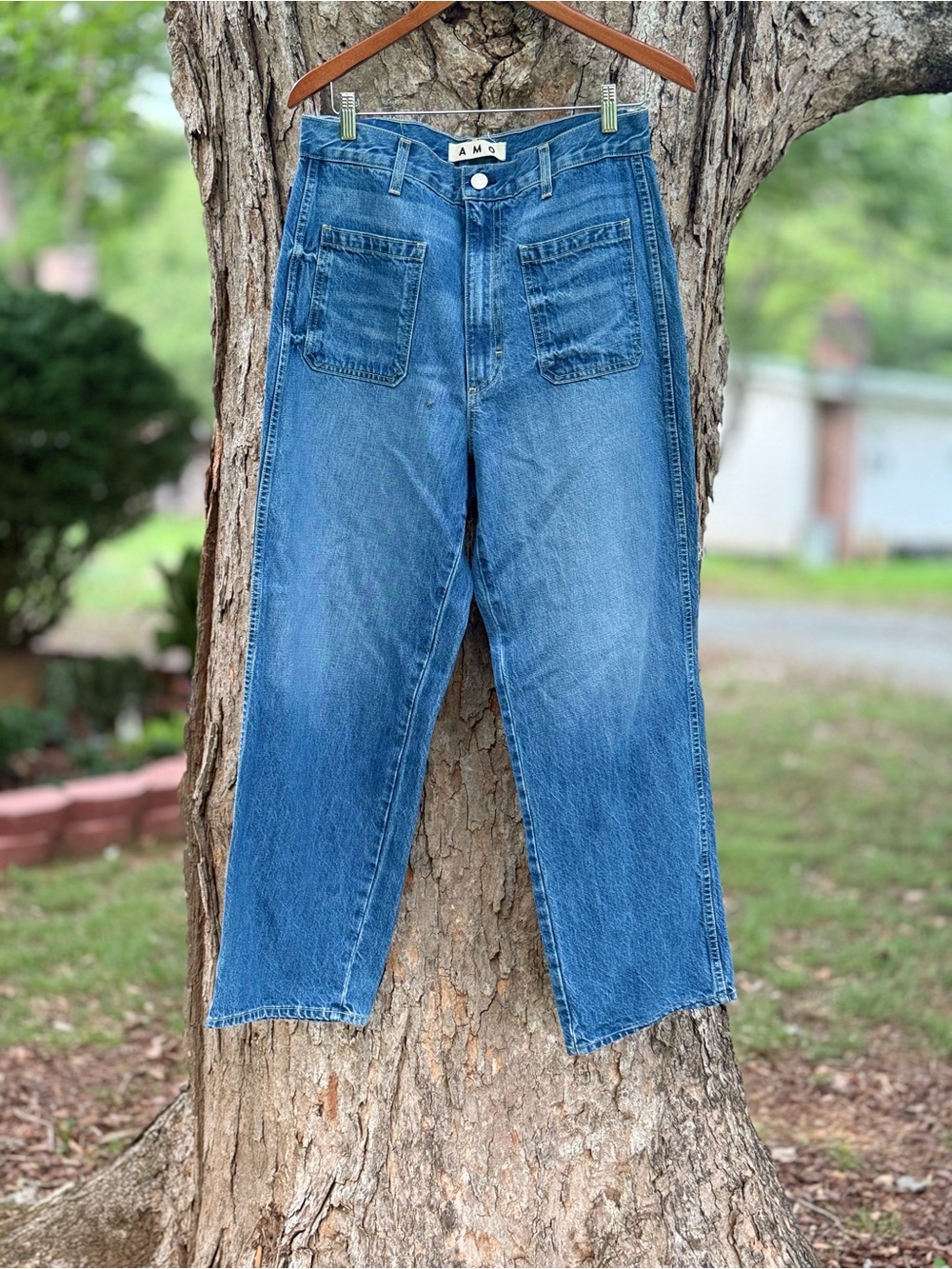 AMO patch pocket pant in color “Delight” size 31